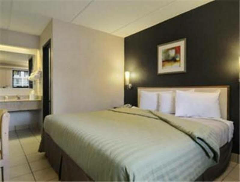 Travelodge By Wyndham College Park Exterior foto